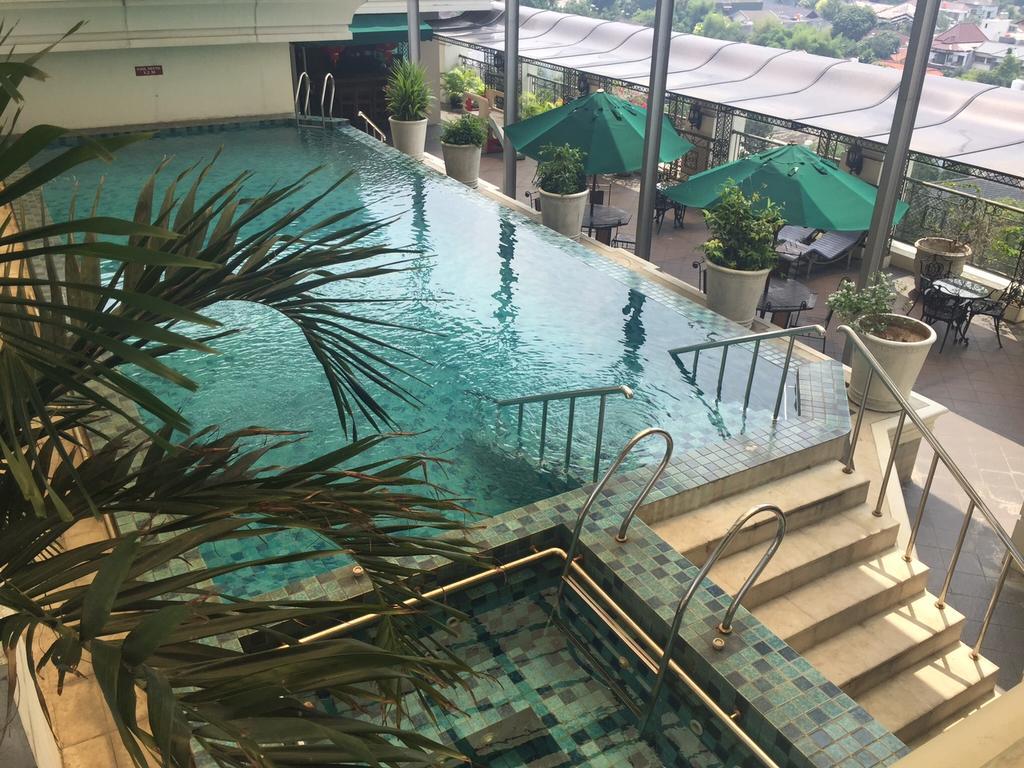 Roosseno Plaza Serviced Apartment Jakarta Luaran gambar