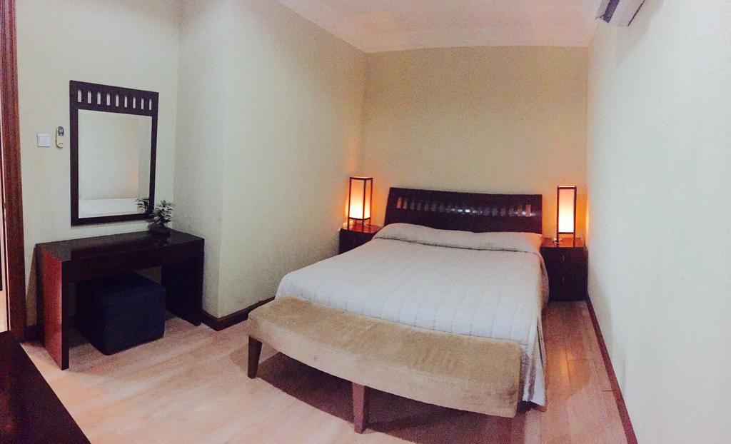 Roosseno Plaza Serviced Apartment Jakarta Luaran gambar