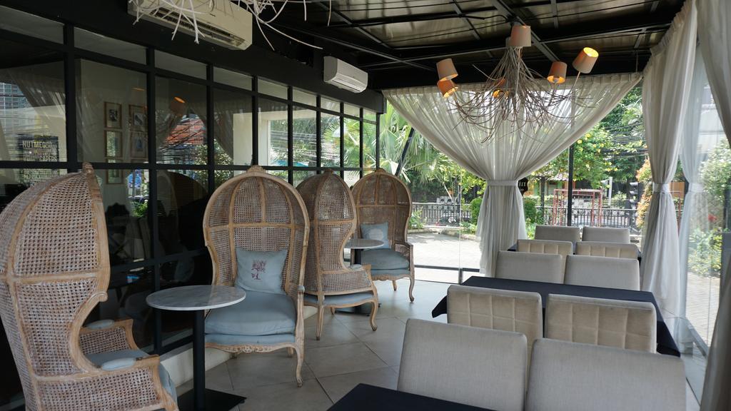 Roosseno Plaza Serviced Apartment Jakarta Luaran gambar